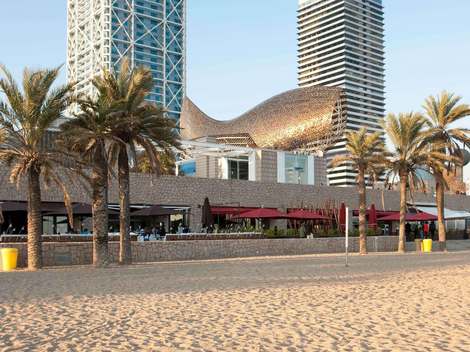 Ibis Plaza Glories 22@ Hotell 2*